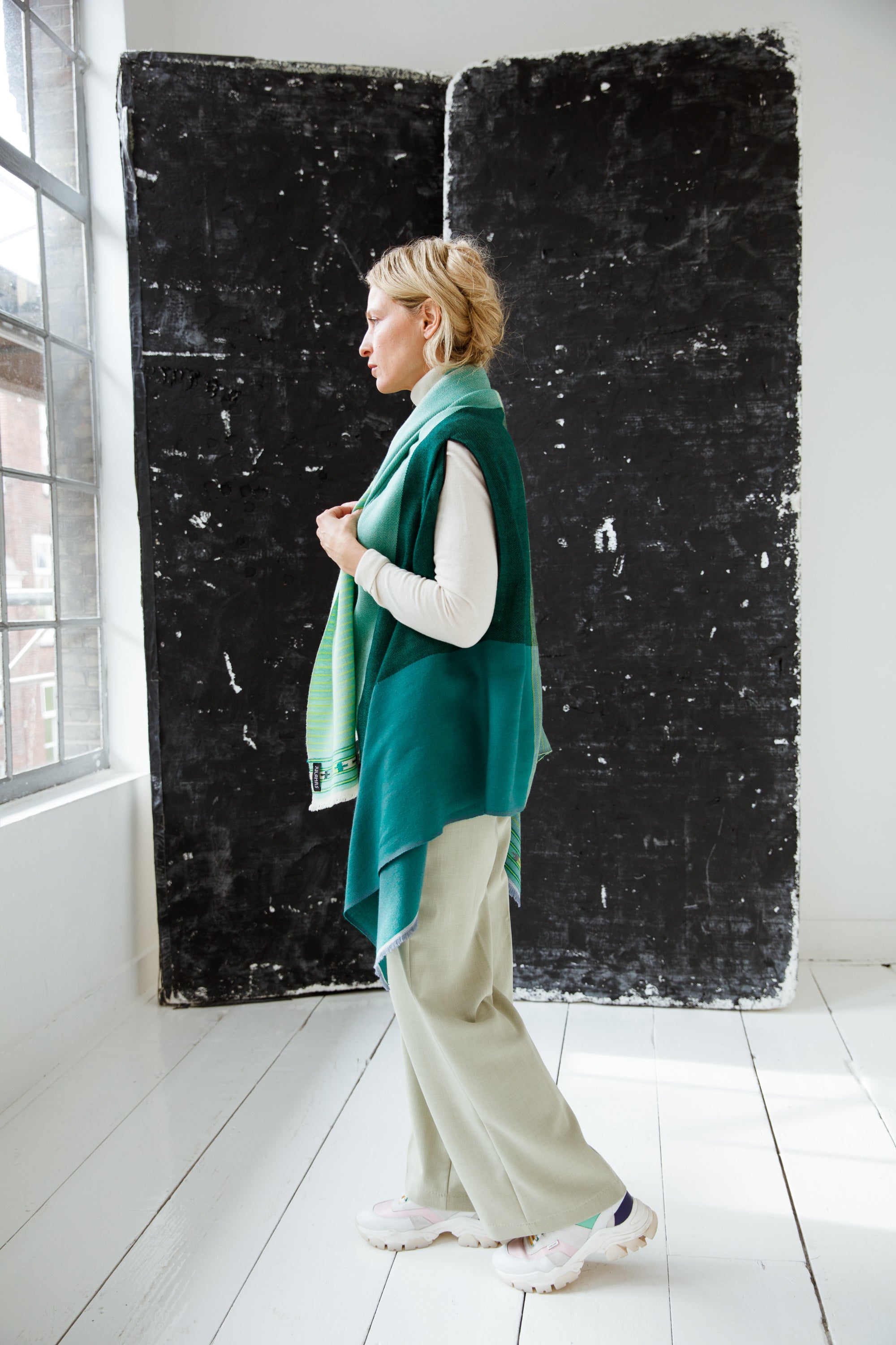 Julahas Green Fusion Cape – Zuri