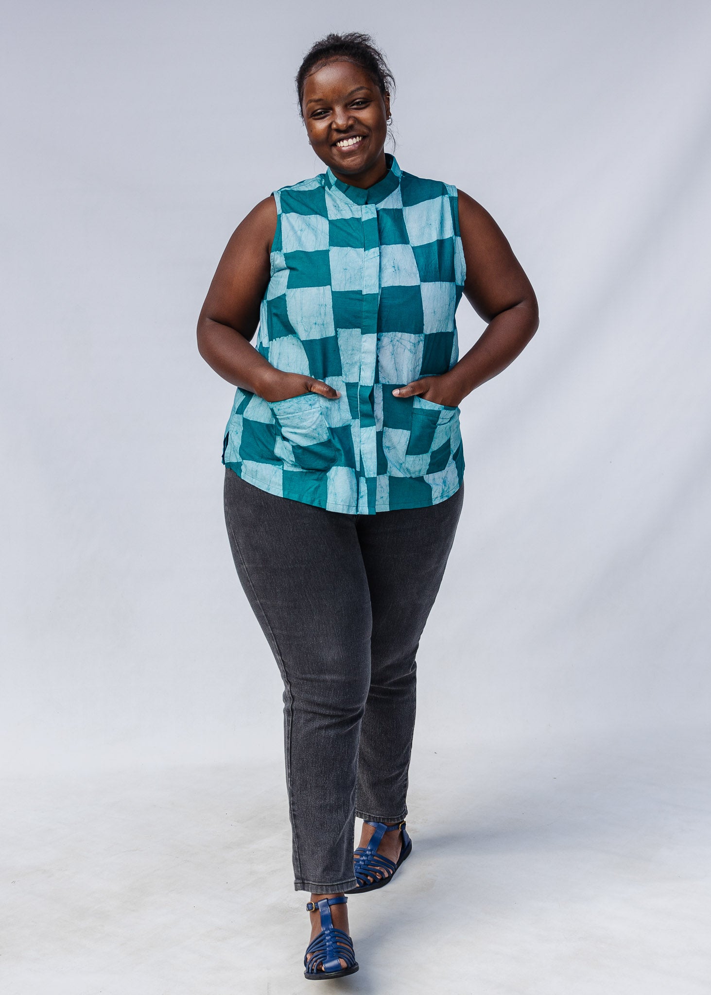 Fax of Life Sleeveless Shirt – Zuri