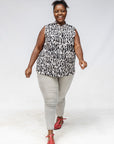 Monochrome Sleeveless Shirt