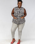 Monochrome Sleeveless Shirt