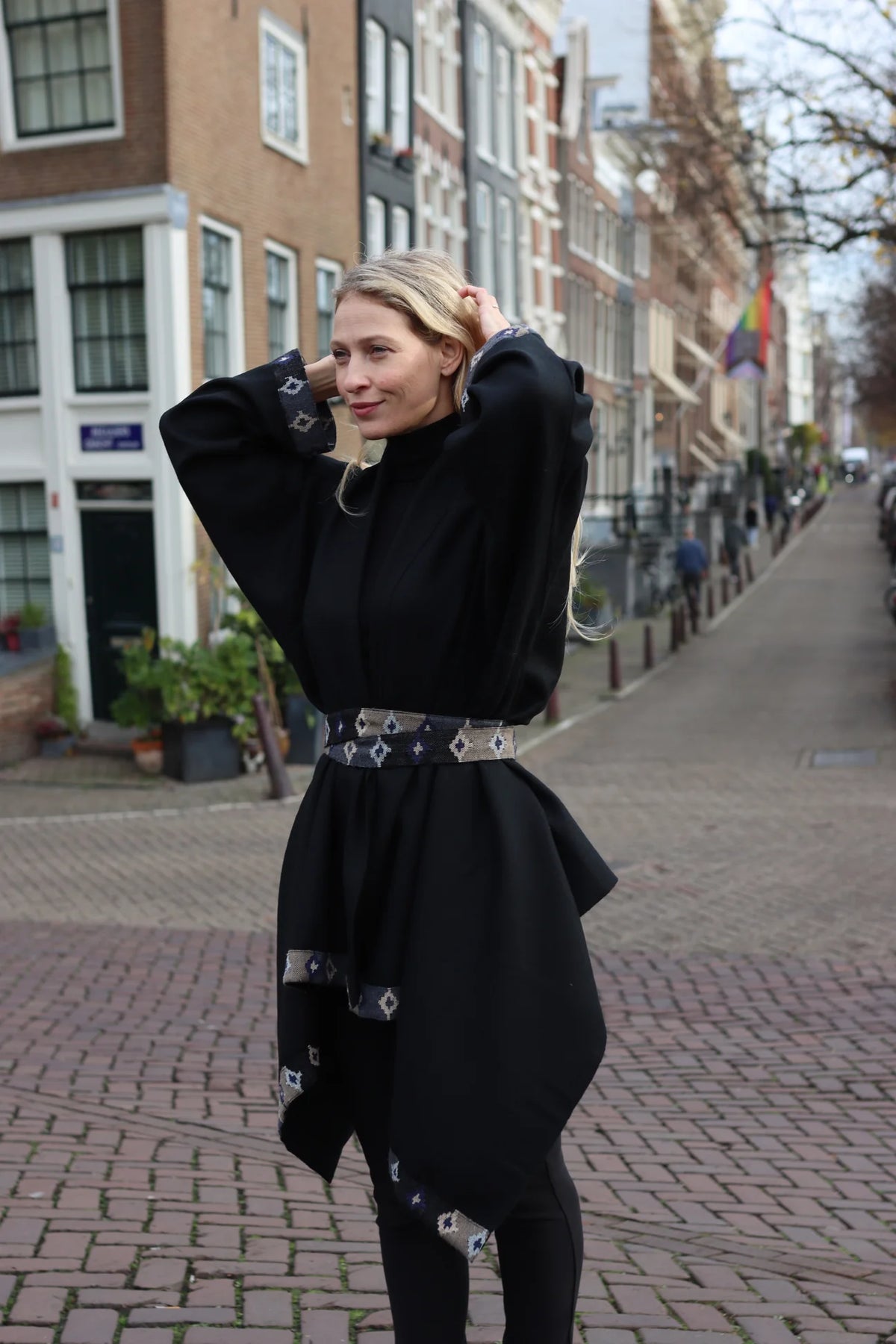 Julahas Wool Cape Coat Cocoon Black