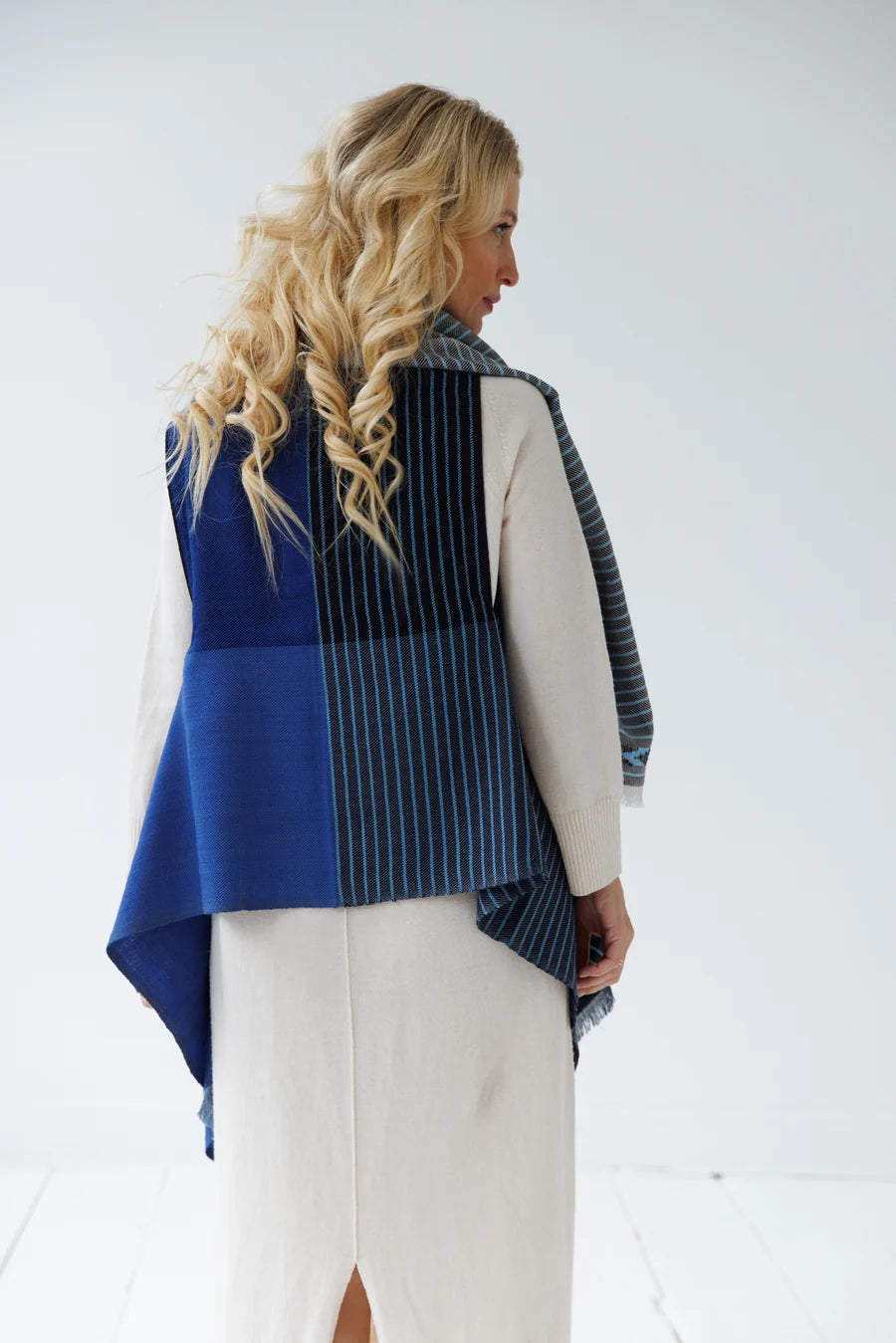 Julahas Light Wool Fusion Blue Cape