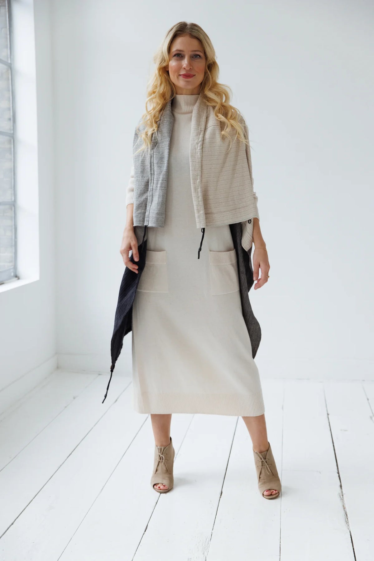 Julahas Cotton Cape Equal Graphic