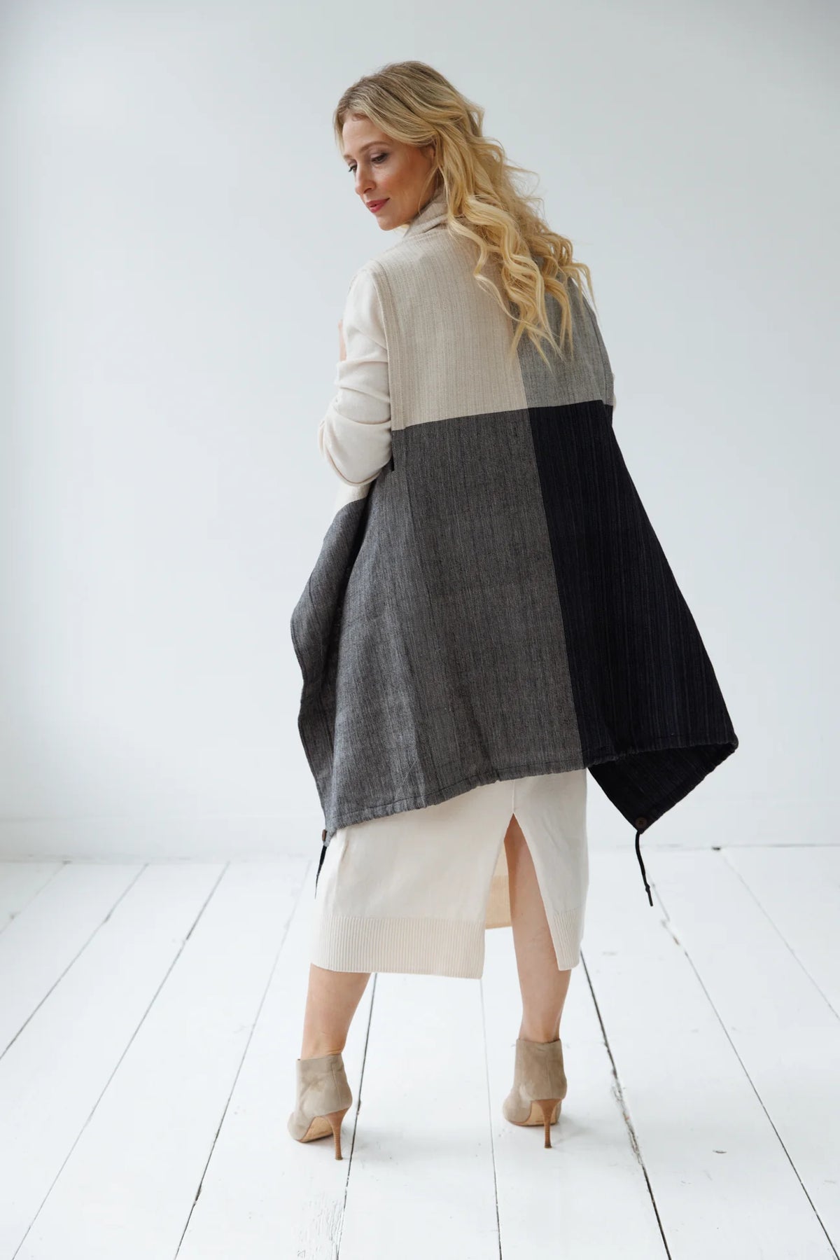 Julahas Cotton Cape Equal Graphic