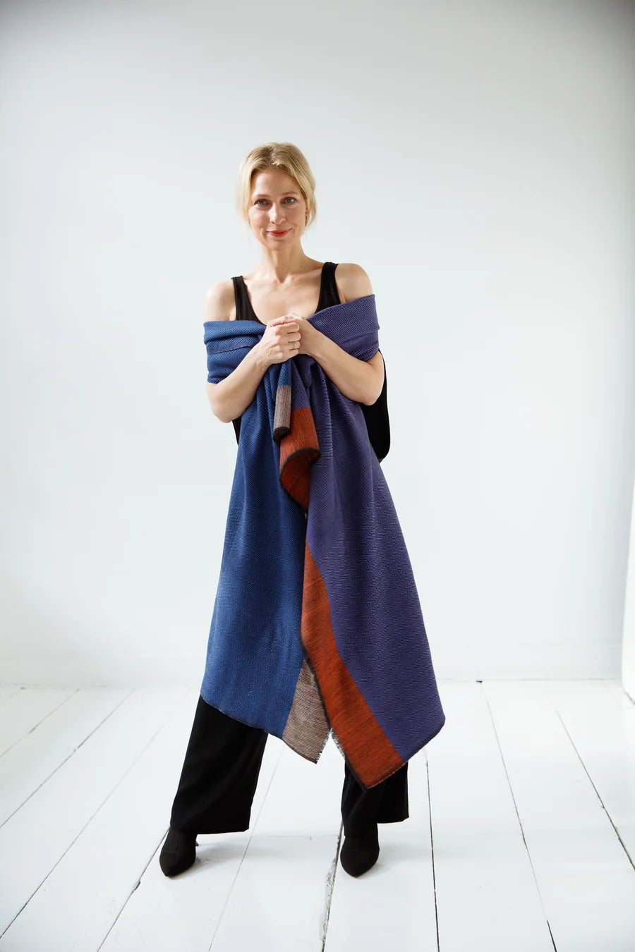 Julahas Daria Hudson Cape