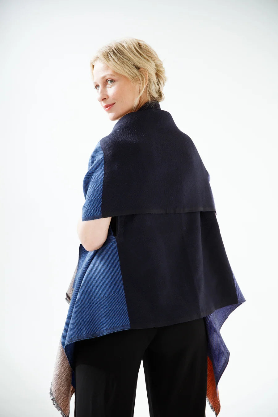 Julahas Daria Hudson Cape
