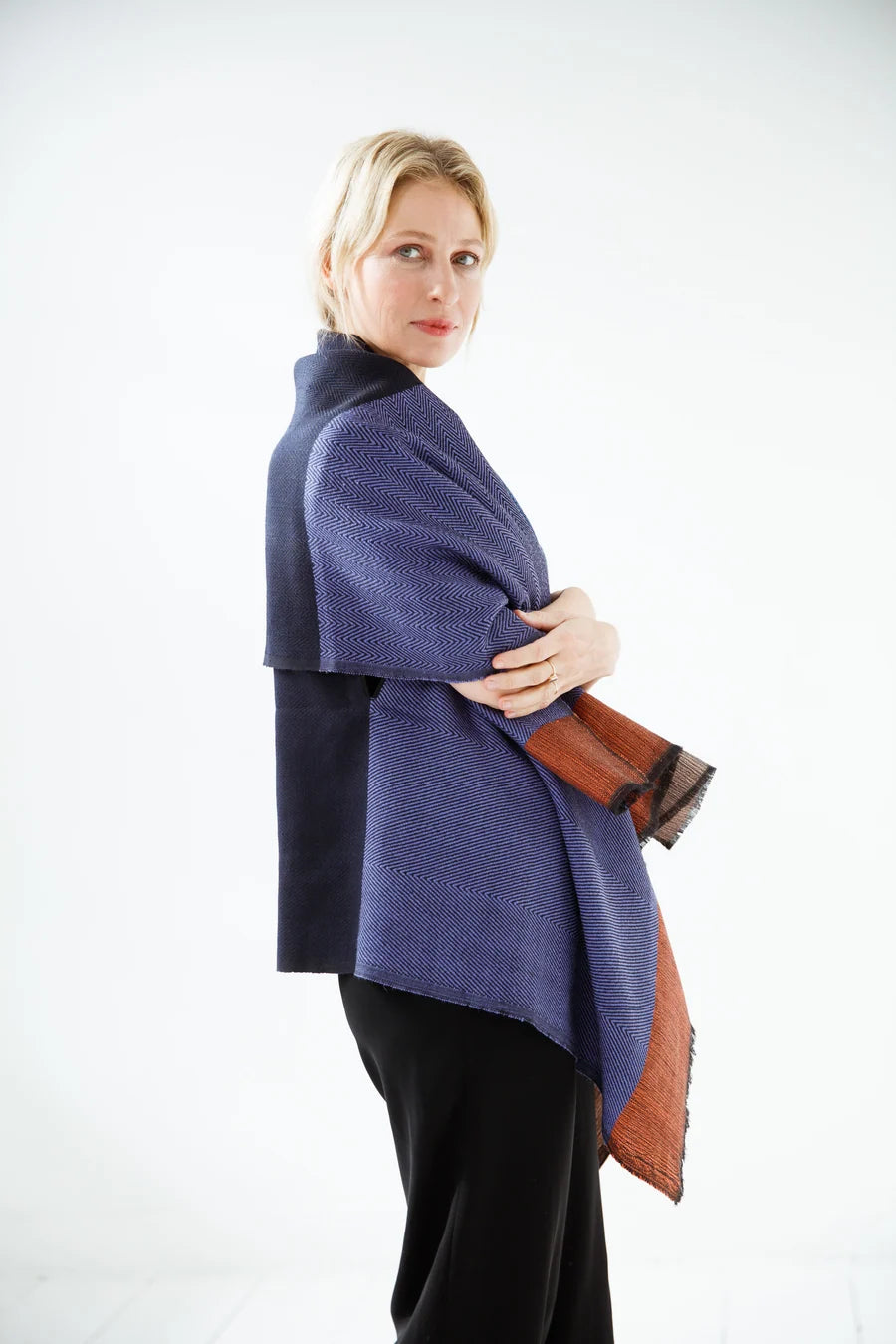 Julahas Daria Hudson Cape