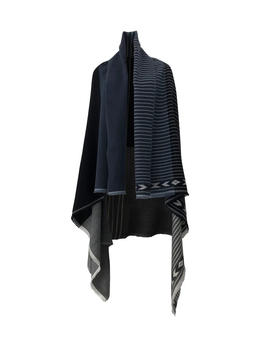 Julahas Light wool Cape Fusion Graphic - Plus