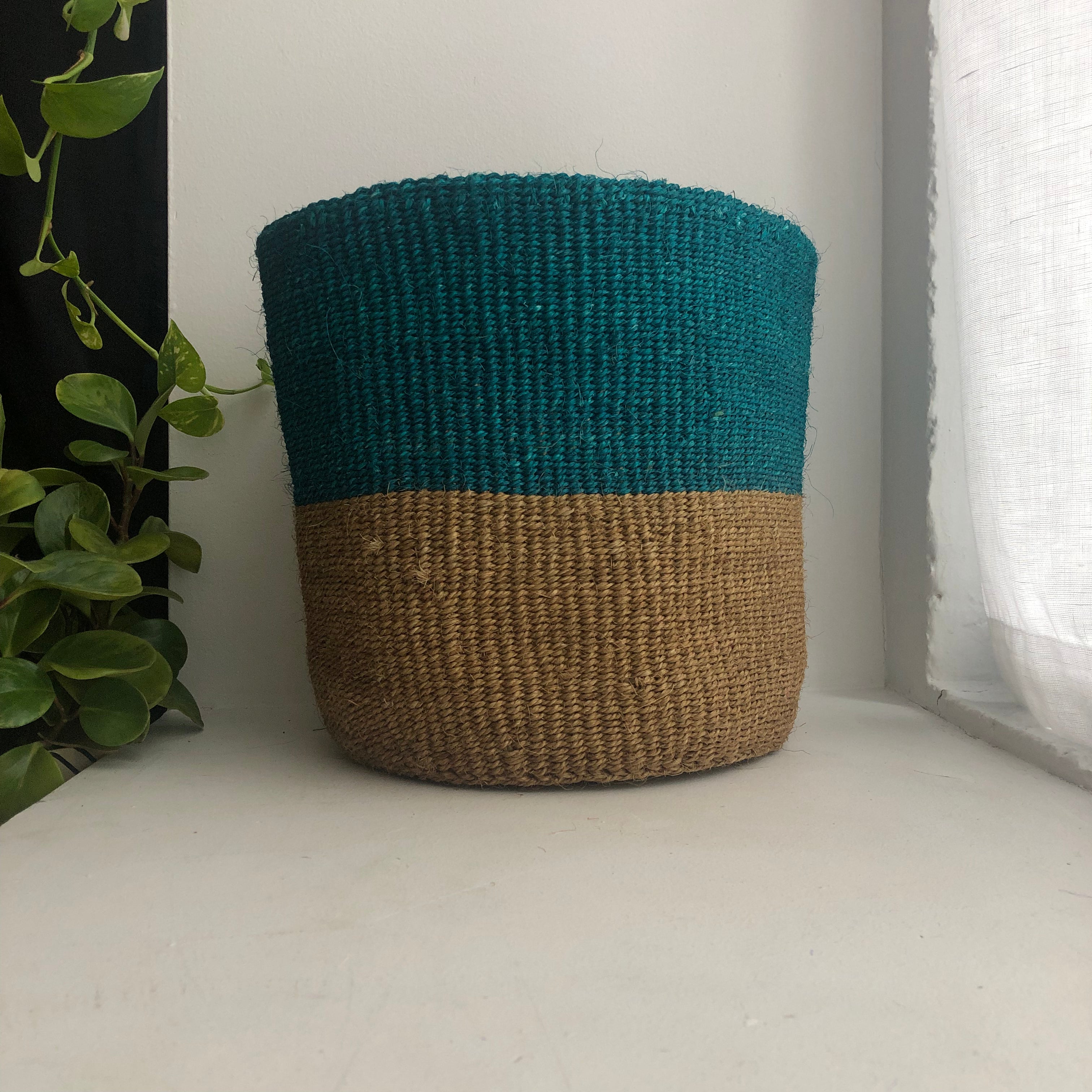 10&quot; teal and natural basket