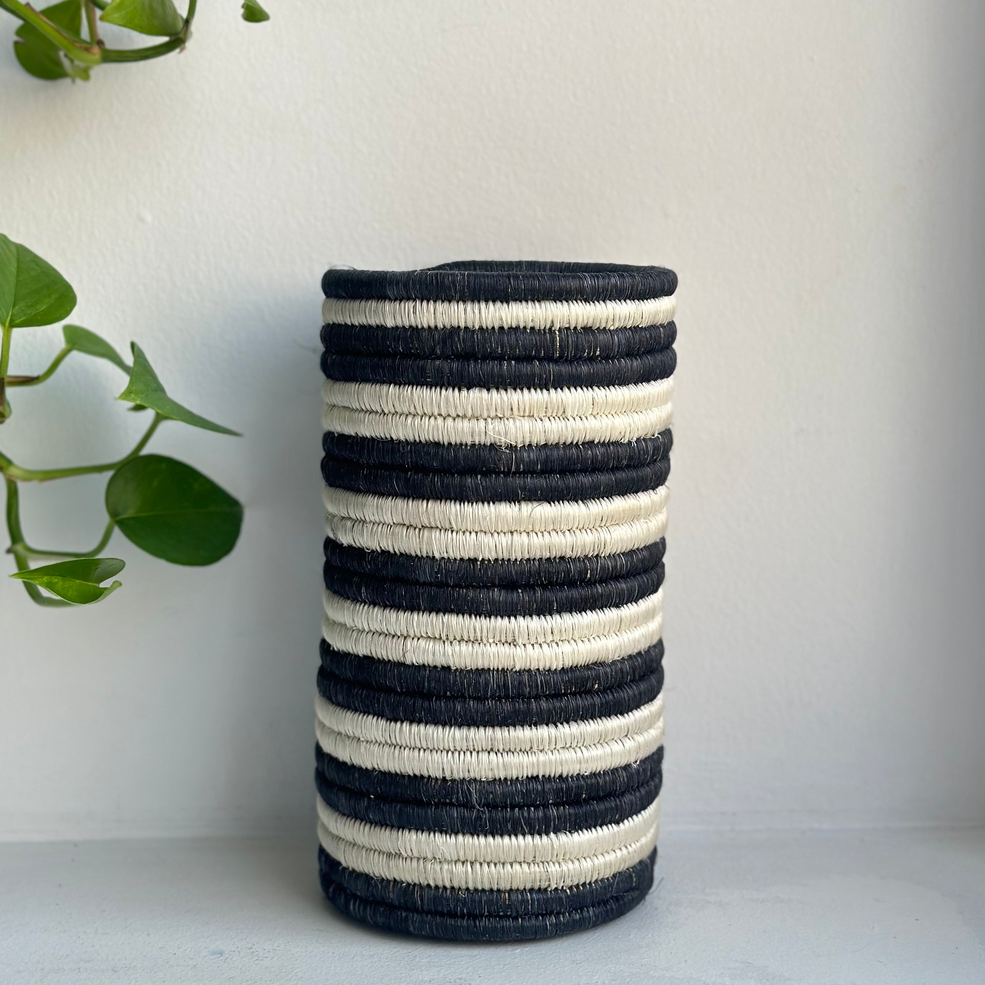 Stripes Woven Vase (click for more colors) – Zuri