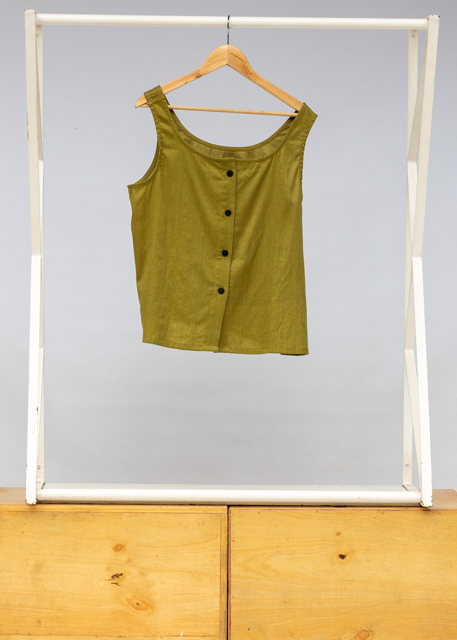 Moss Reversible Scoop Tank