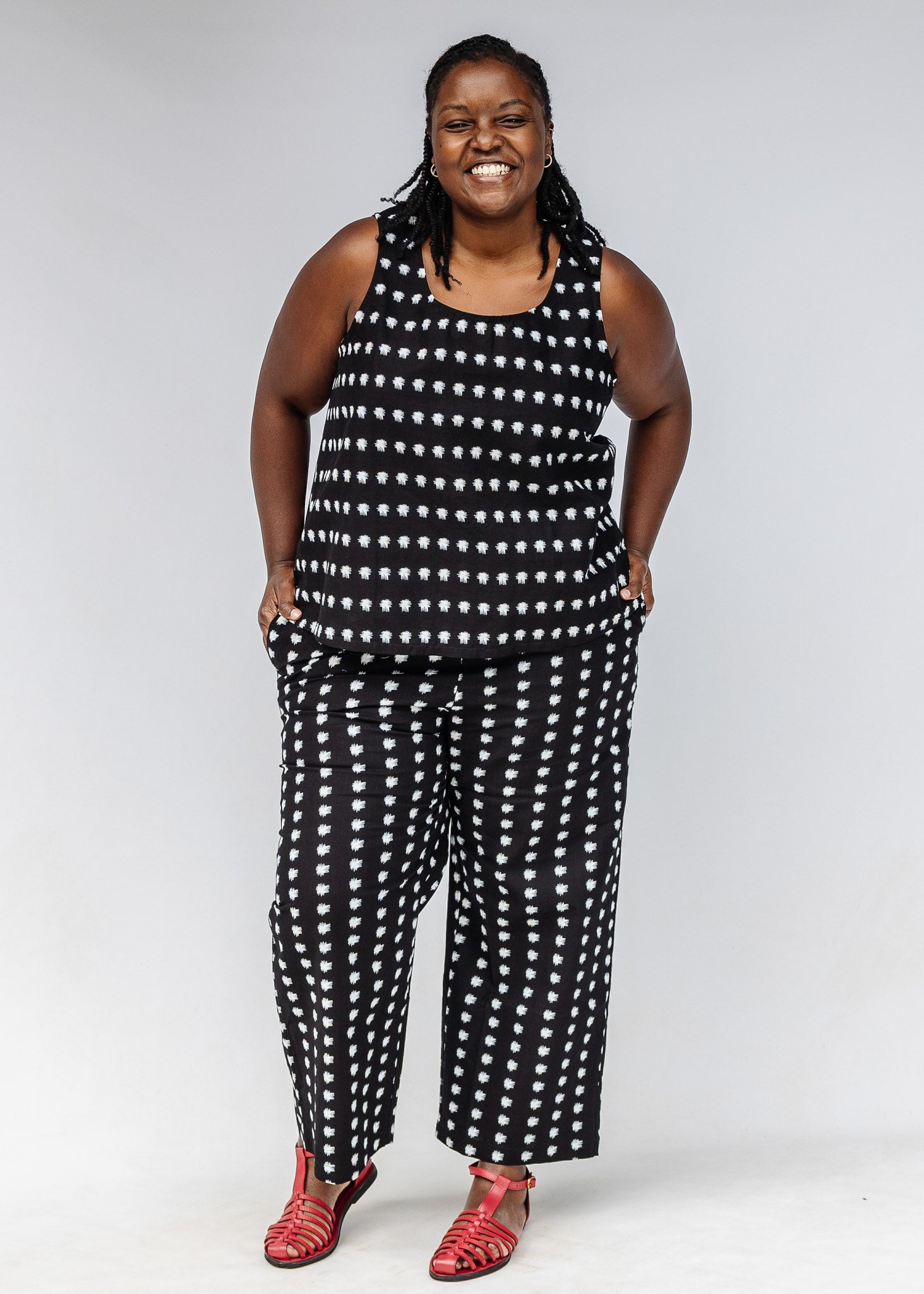 Stitch in Time Reversible Scoop Tank