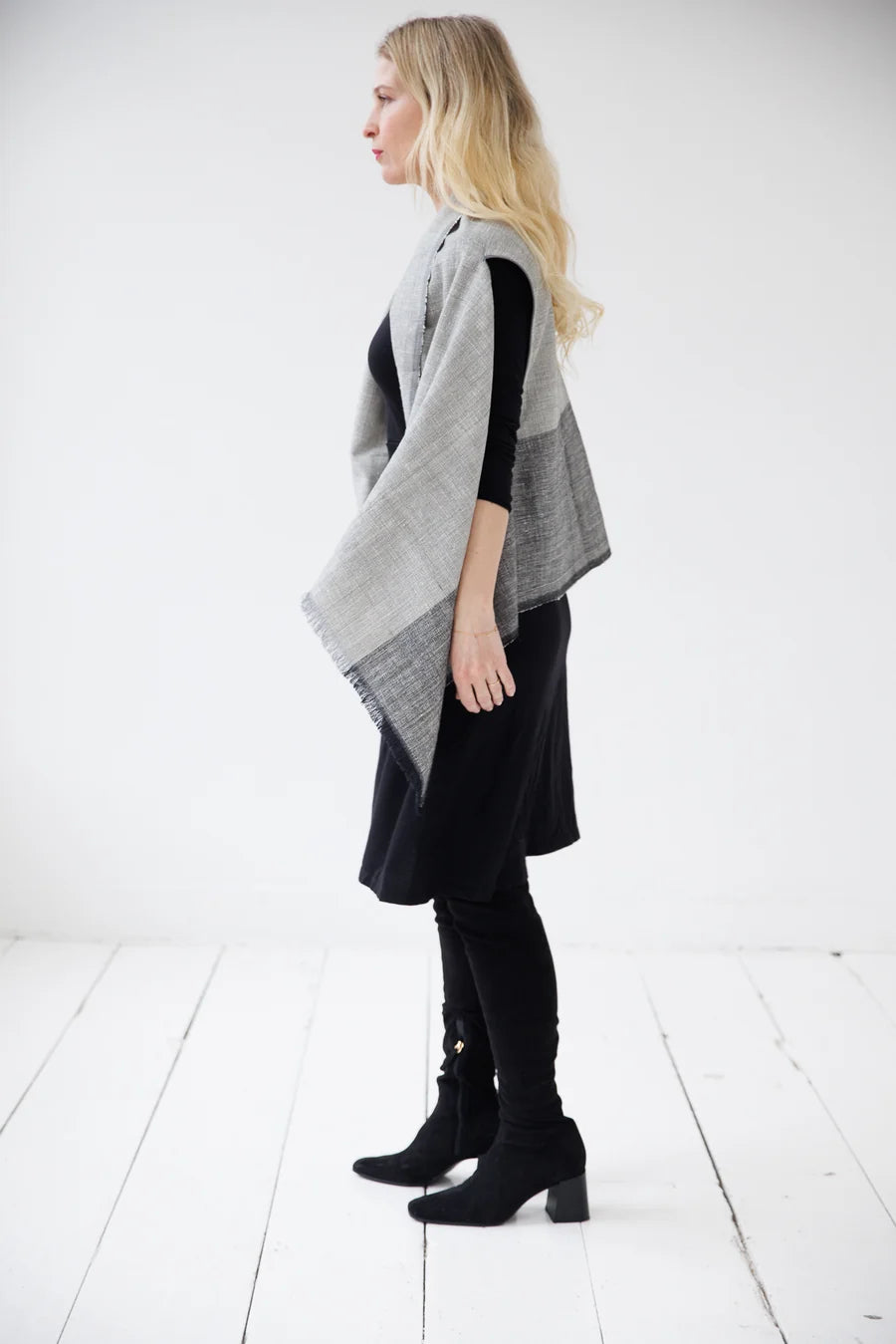 Julahas Wool Silk Cape Forest Kanha