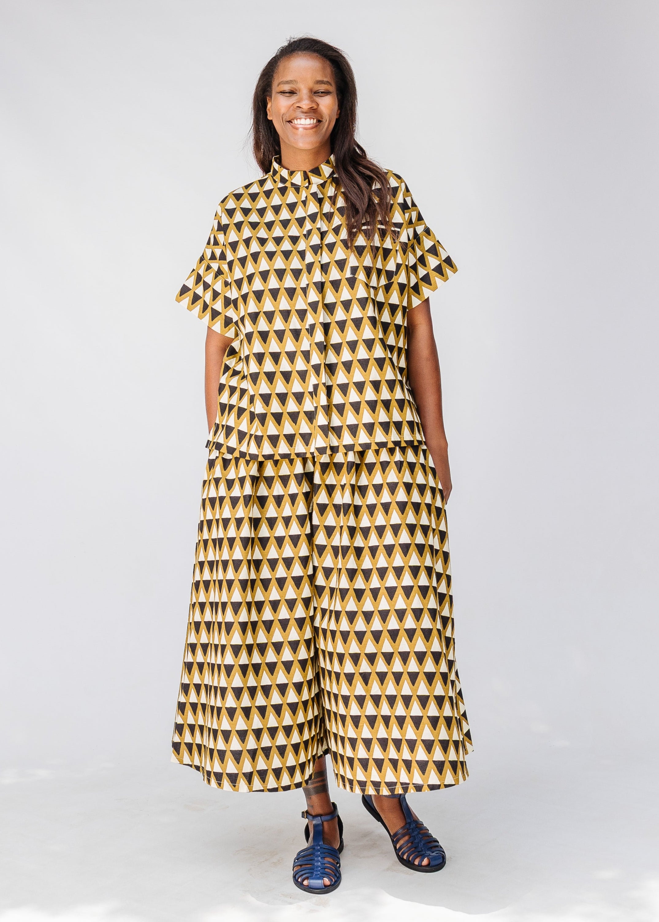 SHORT SLEEVED SHIRT (NEW) – Zuri
